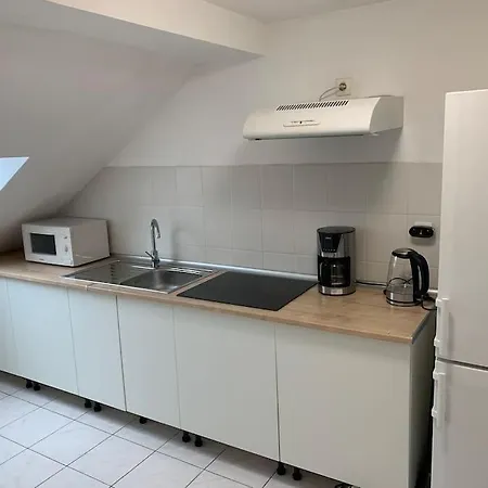 Apartment Cozy Little 2-room Retreat, A Tranquil Haven!