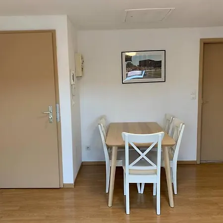 Cozy Little 2-room Retreat, A Tranquil Haven! Mulhouse